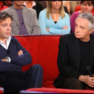 Michel Sardou et son fils Romain Sardou, enregistrement de "Vivement Dimanche" le 24 septembre 2008. © Guillaume Gaffiot/bestimage