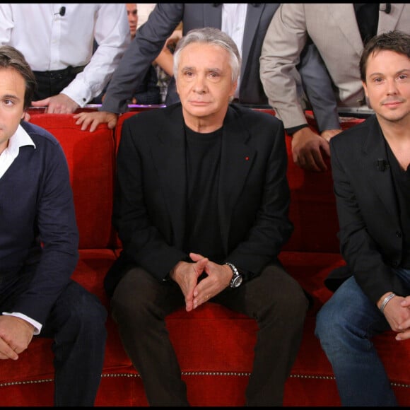 Michel Sardou et ses fils Romain et Davy, enregistrement de "Vivement Dimanche" le 24 septembre 2008. © Guillaume Gaffiot/bestimage