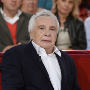 Michel Sardou n'a pas des relations très tendres avec son fils Romain 
Michel Sardou - Enregistrement de l'émission " Vivement Dimanche " Spéciale Les enfants du Top 50.