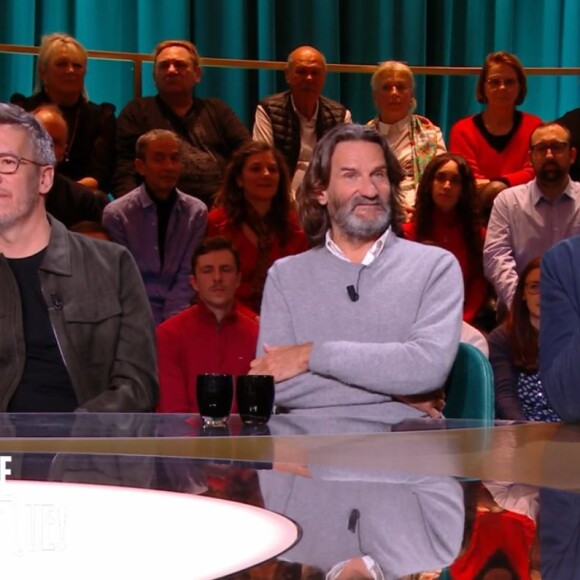 Jean-Luc Lemoine, Dany Boon et Frédéric Beigbeder, tous invités dans "Quelle époque !" le 15 avril 2023, sur France 2.