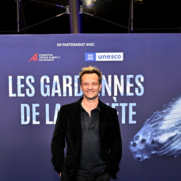 David Hallyday durant l'avant première mondiale au Grimaldi Forum à Monaco, le 9 février 2023, du film "Les gardiennes de la planète" réalisé par Jean-Albert Lièvre et raconté par J.Dujardin. Ce film est inspiré par le poème d'Heathcote Williams, "Whale Nation". Il nous fait découvrir le Groenland, le Mexique, l'Argentine, la Polynésie, mais aussi la Bretagne, la Méditerranée et la Normandie, l'Afrique du sud, l'Australie, le Tonga, le Kamtchatka ou encore l'Antarctique, Hawaï, et la Norvège. L'histoire commence par une baleine à bosse échouée sur un rivage isolé. Alors qu'un groupe d'hommes et de femmes organise son sauvetage, on découvre l'histoire extraordinaire des cétacés, citoyens des océans du monde, essentiels à l'écosystème de la planète depuis plus de 50 millions d'années. La sortie en salle se fera le 22 février. © Bruno Bebert / Bestimage 