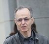 Jean-Jacques Goldman est le père de 6 enfants, dont Caroline, 46 ans 
Jean-Jacques Goldman lors des obsèques de Véronique Colucci au cimetière communal de Montrouge
