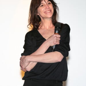 Charlotte Gainsbourg à la première du film "La Vie pour de vrai" à Lille, France, le 1er avril 2023. © Stéphane Vansteenkiste/Bestimage 