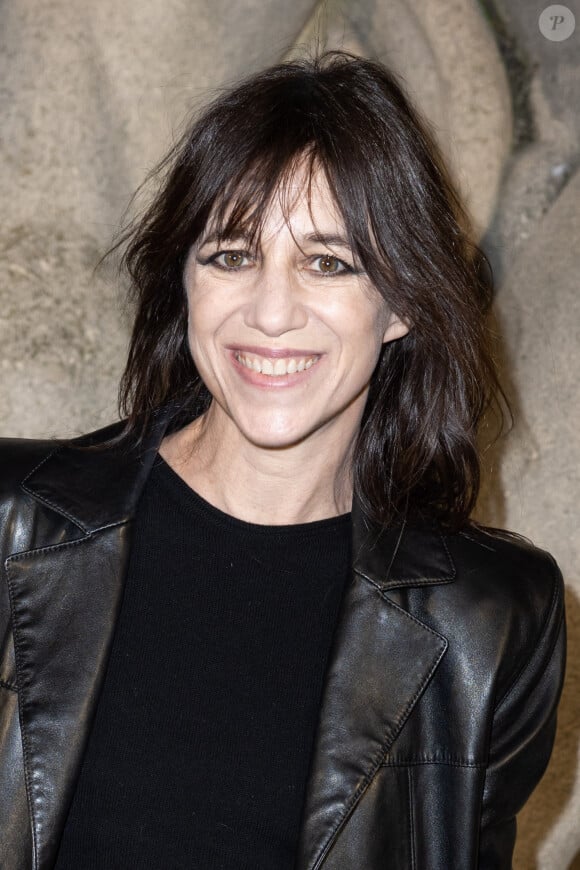 Charlotte Gainsbourg - Photocall du défilé de mode prêt-à-porter automne-hiver 2023/2024 "Saint Laurent" lors de la Fashion Week de Paris. Le 28 février 2023 © Olivier Borde / Bestimage 