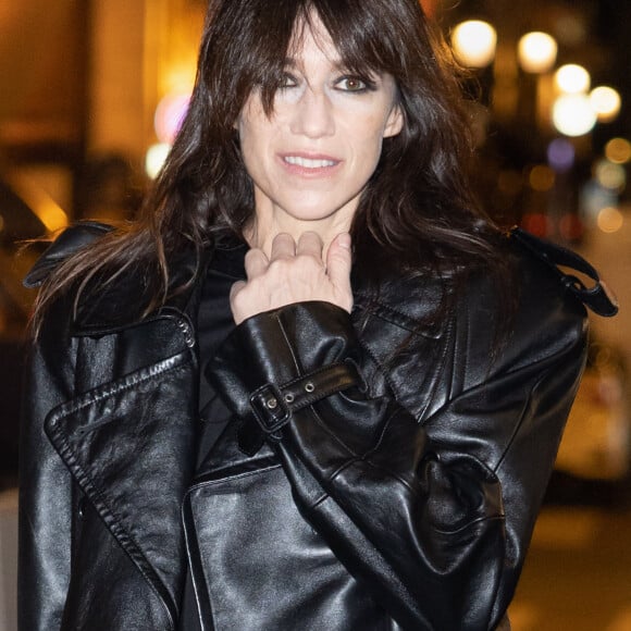 Charlotte Gainsbourg - Arrivées au dîner d'ouverture du restaurant "Sushi Park" rue Saint-Honoré lors de la fashion week de Paris. Le 28 septembre 2022 © Olivier Borde / Bestimage 