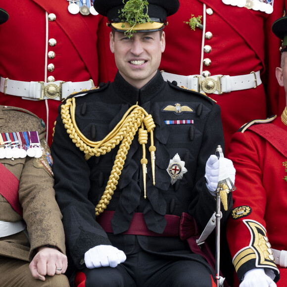 Le prince William, prince de Galles, à l'assemblée annuelle des Irish Guards Parade de la St Patrick à Mons Barracks à Aldershot, le 17 mars 2023.