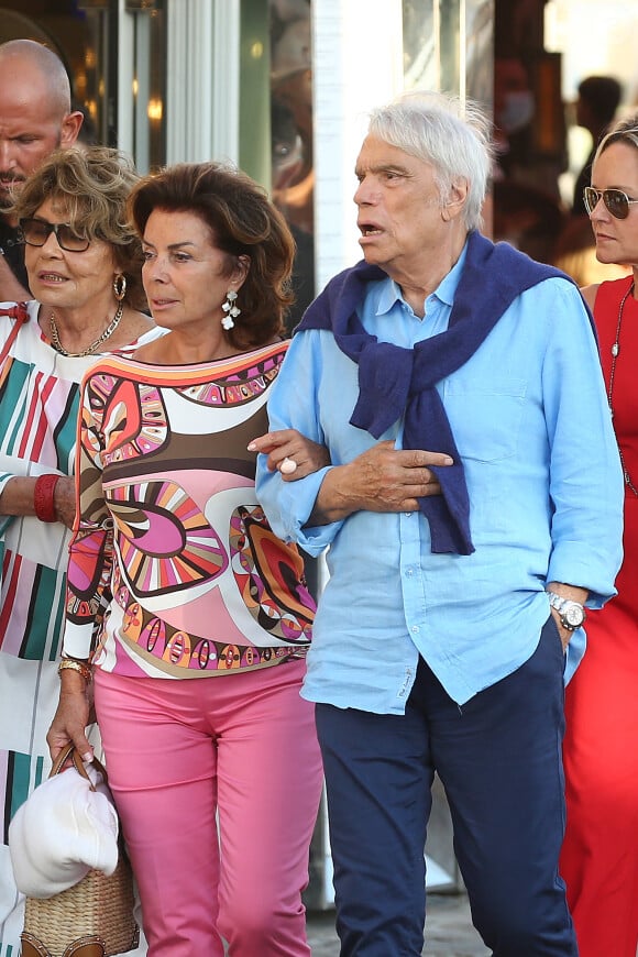 Bernard Tapie et sa femme Dominique au restaurant "Le Girelier" à Saint-Tropez, le 15 juillet 2020. © Agence / Bestimage