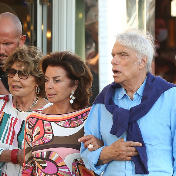 Bernard Tapie et sa femme Dominique au restaurant "Le Girelier" à Saint-Tropez, le 15 juillet 2020. © Agence / Bestimage