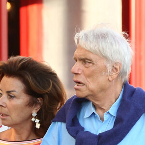 Bernard Tapie et sa femme Dominique sont allés diner au restaurant "Le Girelier" à Saint-Tropez, le 15 juillet 2020. © Agence / Bestimage