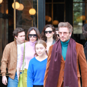 David Beckham, Victoria Beckham, Brooklyn Beckham, sa femme Nicola Peltz, Harper Beckham et Cruz Beckham célèbrent l'Anniversaire de Brooklyn (24 ans aujourd'hui) à Paris durant la Fashion Week de Paris (PFW), France, le 03 Mars 2023 