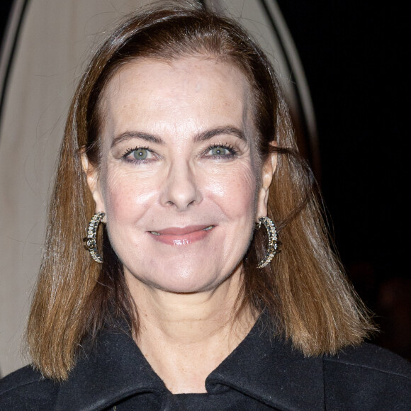 Carole Bouquet s'est séparé de son compagnon Philippe il y a quelques mois. 
Carole Bouquet - Front Row au deuxième défilé de mode Haute-Couture Chanel au Grand Palais Éphémère lors de la Fashion Week Printemps-été de Paris, France, le 24 janvier. © Olivier Borde/Bestimage 