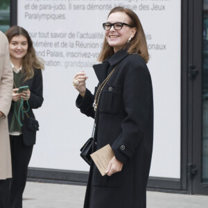 Carole Bouquet - Sorties du défilé de mode Haute-Couture "Chanel" au Grand Palais Ephémère lors de la fashion week de Paris. Le 24 janvier 2023 © Christophe Aubert via Bestimage