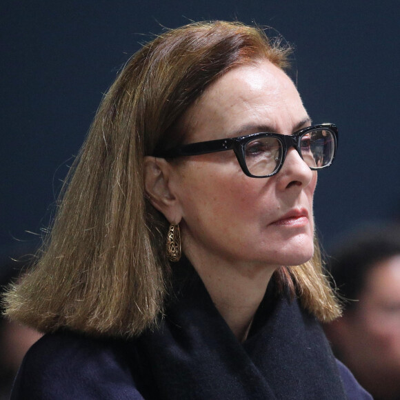 Carole Bouquet - Le président de la République française et candidat du parti centriste La République en marche (LREM) à la réélection, a effectué son premier grand meeting de campagne au Paris le Défense Arena à Nanterre le 2 Avril 2022 © Dominique Jacovides/Bestimage 