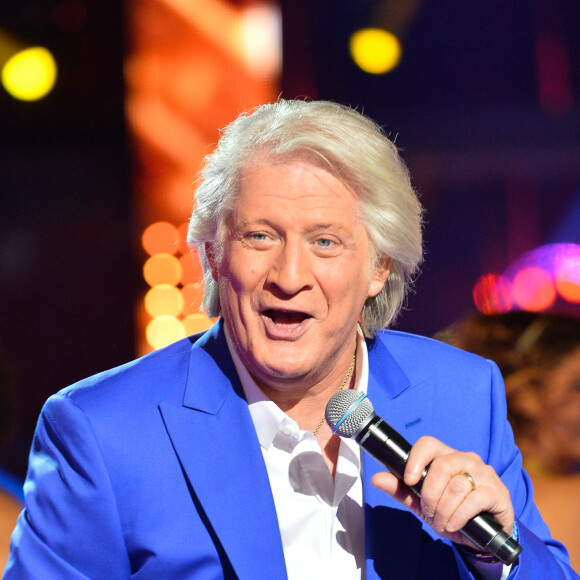 Le chanteur Patrick Sébastien - 30ème édition du Téléthon 2016 (AFMTéléthon) à l'hippodrome de Longchamp à Paris, France, le 3 décembre 2016. Ce grand marathon caritatif en faveur de la recherche sur les maladies rares, s'est achevé dans la nuit avec 80,31 millions d'euros de promesses de dons au compteur, a annoncé l'Association Française contre les Myopathies (AFM-Téléthon). © Coadic Guirec/Bestimage