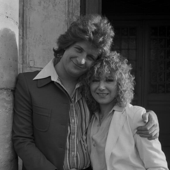 Patrick Sebastien et Marie Myriam lors de leurs fiancailles à Paris, le 14 mars 1978. © Jean-Claude Woestelandt/Bestimage