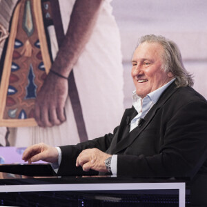 Exclusif - Gérard Depardieu - Première émission TPMP (Touche Pas à Mon Poste!) de la saison pour Cyril Hanouna et son équipe de chroniqueurs, avec beaucoup de nouveautés, un nouveau plateau, nouveau décor, des nouveaux arrivants, ainsi que la présence rare et exclusive de G.Depardieu à Paris le 31août 2020. © Jack tribeca / Bestimage  No web/No blog pour Belgique/Suisse For Germany call for price Exclusive First TPMP program (Touche Pas à Mon Poste!) Of the season for C.Hanouna and his team, with many new features, a new set, new decor, new arrivals, as well as the rare and exclusive presence of G. Depardieu in Paris on August 31st 2020. 