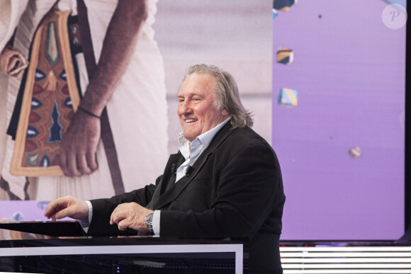 Exclusif - Gérard Depardieu - Première émission TPMP (Touche Pas à Mon Poste!) de la saison pour Cyril Hanouna et son équipe de chroniqueurs, avec beaucoup de nouveautés, un nouveau plateau, nouveau décor, des nouveaux arrivants, ainsi que la présence rare et exclusive de G.Depardieu à Paris le 31août 2020. © Jack tribeca / Bestimage  No web/No blog pour Belgique/Suisse For Germany call for price Exclusive First TPMP program (Touche Pas à Mon Poste!) Of the season for C.Hanouna and his team, with many new features, a new set, new decor, new arrivals, as well as the rare and exclusive presence of G. Depardieu in Paris on August 31st 2020. 