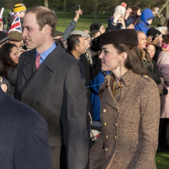 Le prince William et Catherine Kate Middleton, la duchesse de Cambridge enceinte - La famille royale anglaise se rend à la messe de Noël à Sandringham, le 25 décembre 2014. 