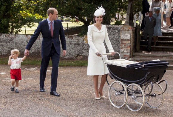 Le prince William, Catherine Kate Middleton, la duchesse de Cambridge, leur fils le prince George de Cambridge et leur fille la princesse Charlotte de Cambridge - Sorties après le baptême de la princesse Charlotte de Cambridge à l'église St. Mary Magdalene à Sandringham, le 5 juillet 2015. 