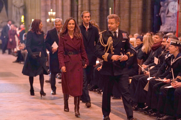 Pippa Middleton et son mari James Matthews , arrivent pour le "Together at Christmas" Carol Service à l'abbaye de Westminster à Londres, Royaume uni, le 15 décembre 2022. 