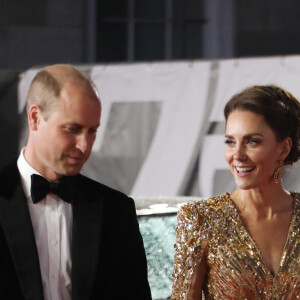 Le prince William, duc de Cambridge, Catherine Kate Middleton, duchesse de Cambridge - Avant-première mondiale du film "James Bond - Mourir peut attendre (No Time to Die)" au Royal Albert Hall à Londres le 28 septembre 2021.