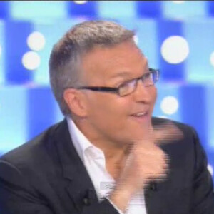 Laurent Ruquier sur le plateau d'On n'est pas couché, émission diffusée le samedi 9 juin 2012 sur France 2.