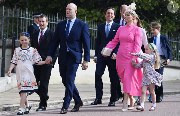 Mike Tindall, sa femme Zara, leurs filles Mia et Lena, Edoardo Mapelli Mozzi, le prince George - La famille royale du Royaume Uni arrive pour assister à la messe de Pâques à la chapelle Saint Georges au château de Windsor, le 9 avril 2023. 