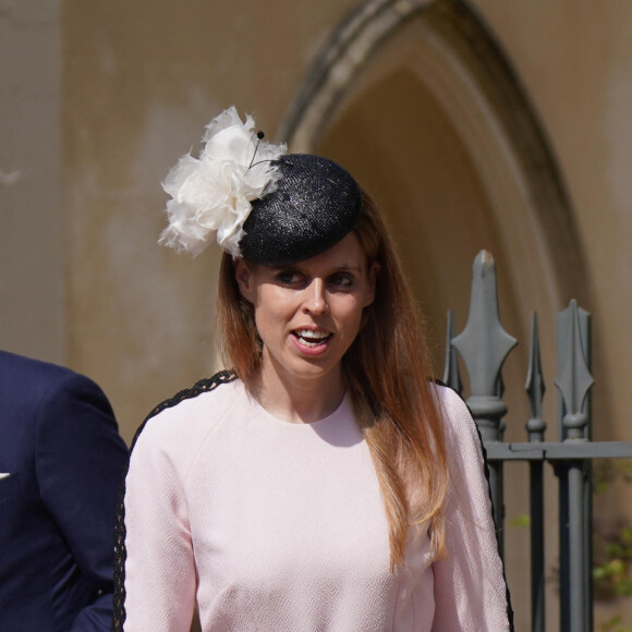 La princesse Beatrice d'York et son mari Edoardo Mapelli Mozzi - La famille royale du Royaume Uni arrive à la chapelle Saint George pour la messe de Pâques au château de Windsor le 9 avril 2023. 