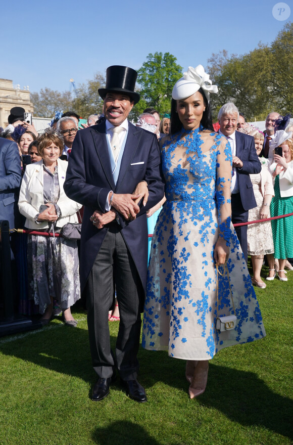 Une petite réception à laquelle était notamment invité Lionel Richie.
Lionel Richie et sa compagne Lisa Parigi - Garden Party au palais de Buckingham à Londres. Le 3 mai 2023 