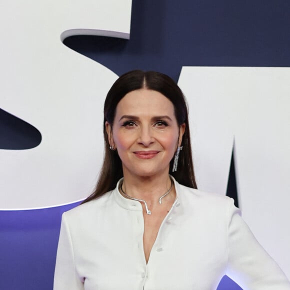 Juliette Binoche au photocall de la 48ème cérémonie des César à l'Olympia à Paris le 24 février 2023 © Dominique Jacovides / Olivier Borde / Bestimage 