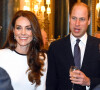 Le couronnement du roi Charles III aura lieu dans quelques heures.
Le prince William, prince de Galles, et Catherine (Kate) Middleton, princesse de Galles - Déjeuner des gouverneurs généraux et des premiers ministres du royaume, avant le couronnement du roi Charles III, au palais de Buckingham à Londres.