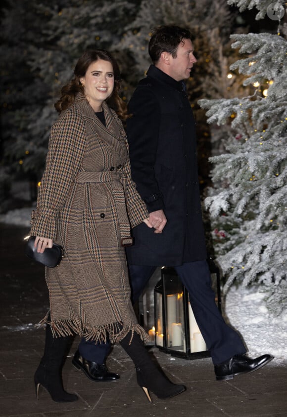 La princesse Eugenie d'York et Jack Brooksbank à la sortie de la messe "Together at Christmas" à l'Abbaye de Westminster le 15 décembre 2022. © Agence / Bestimage