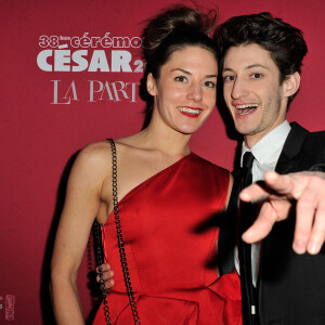 Pierre Niney et son amie Natasha Andrews - Soirée César 2013 "La Party" au Club 79 de Paris, le 22 février 2013.