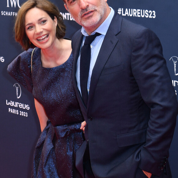 Jean Dujardin et sa compagne Nathalie Péchalat - Red Carpet de la cérémonie " 2023 Laureus World Sports Awards" à Paris le 8 mai 2023 . Veeren/Bestimage