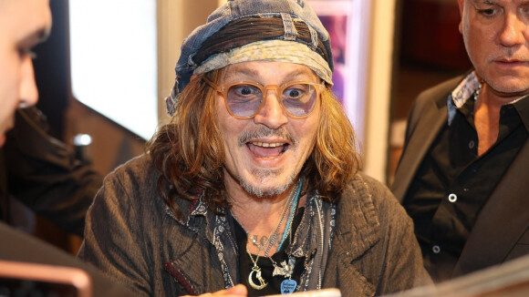 Johnny Depp : Coups de sang, désaccords avec Maïwenn et faux plans... tournage "chaotique" pour Jeanne du Barry