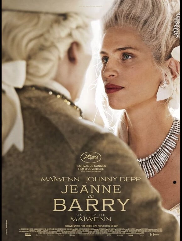 Désarçonné par les méthodes de Maïwenn, Johnny Depp l'aurait carrément planté lors d'une séance photo.
Affiche du film "Jeanne du Barry", de Maïwenn