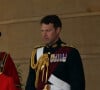 En effet, le major Jonathan Thompson a fait fondre le coeur de nombreuses anglaises ! 
Le roi Charles III d'Angleterre et Le prince George de Galles - Sortie de la cérémonie de couronnement du roi d'Angleterre à l'abbaye de Westminster de Londres, Royaume Uni, le 6 mai 2023. 
