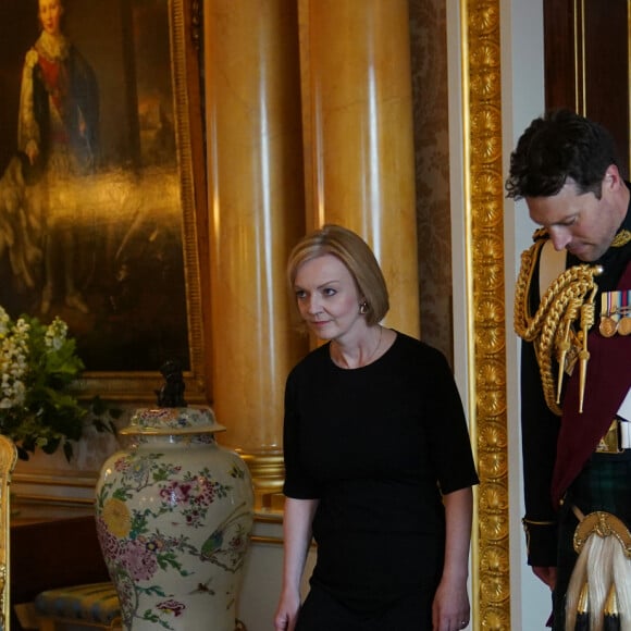 Garde du corps du roi, il est très souvent à ses côtés. 
La Première ministre britannique Liz Truss a été reçue par le roi Charles III d'Angleterre au palais de Buckingham à Londres. Deux jours avant, la Première ministre rencontrait la reine Elisabeth II. Le 9 septembre 2022 