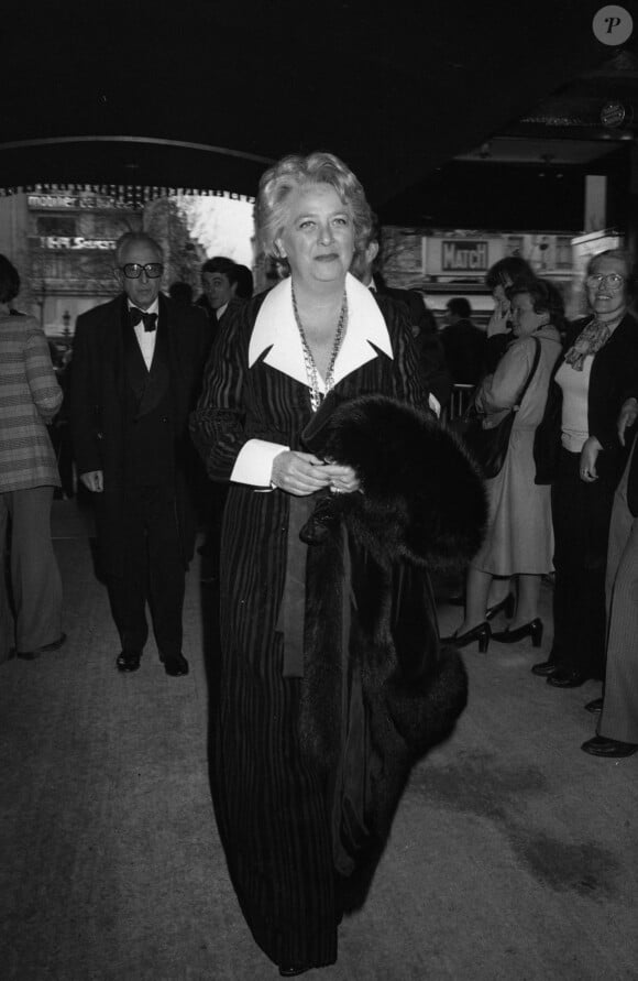 Archives - Jacqueline Maillan - Les personnalités assistent à la générale du spectacle de Shirley MacLaine au Lido à Paris, le 25 avril 1979.