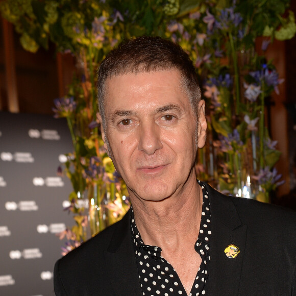 Etienne Daho - Remise des GQ Awards "Les Femmes et les Hommes de l'année 2019" à l'hôtel de Crillon à Paris, le 26 novembre 2019.  © Veeren/Bestimage 