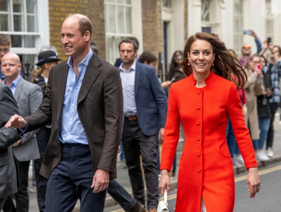 Le prince William de Galles et Kate Catherine Middleton, princesse de Galles, se sont rendus au pub Dog and Duck, à l'occasion de leur visite dans le quartier SoHo de Londres. Le 4 mai 2023 