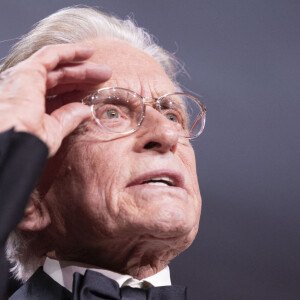 Michael Douglas - Cérémonie d'ouverture du 76ème Festival International du Film de Cannes, au Palais des Festivals à Cannes. Le 16 mai 2023. © Borde-Jacovides-Moreau / Bestimage 