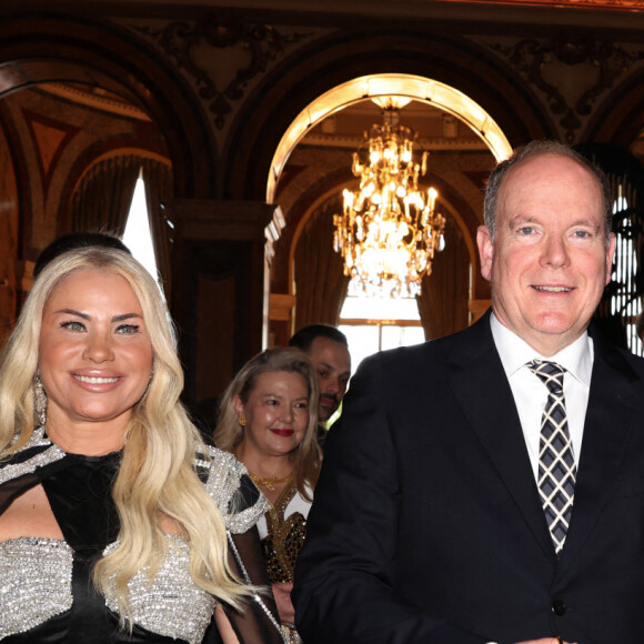 Le prince Albert II de Monaco et la princesse Charlene de Monaco ont reçu cette année un Maria Callas Award et Ioanna Efthimiou, Présidente & Foundatrice du Monaco Gala & Awards - Cérémonie des " Maria Callas " Awards à l'Opéra de Monte-Carlo avec I.Efthimiou, Présidente & Fondatrice du Monaco Gala & Awards. Le Maria Callas Monaco Gala & Awards devient une institution annuelle à Monaco destinée à célébrer l'art et l'opéra ainsi qu'à défendre chaque année une nouvelle cause caritative. Le 12 mai 2023 à Monaco. © Claudia Albuquerque / Bestimage