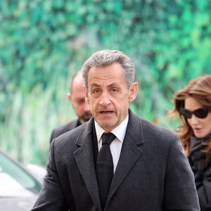 Nicolas Sarkozy, sa femme Carla - Obsèques de Päl Sarkozy de Nagy Bocsa, le père de Nicolas Sarkozy, en l'église Saint-Jean Baptiste à Neuilly sur Seine le 9 mars 2023. © Dominique Jacovides / Bestimage 