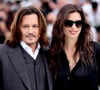 Johnny Depp et la réalisatrice Maïwenn au photocall de "Jeanne du Barry" lors du 76ème Festival International du Film de Cannes. © Dominique Jacovides/Cyril Moreau/Bestimage