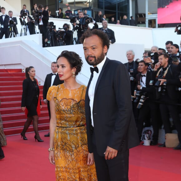 Fabrice Éboué et sa compagne Amelle Chahbi (Habillée en Maison Paule Ka) - Montée des marches du film "Okja" lors du 70ème Festival International du Film de Cannes. Le 19 mai 2017. © Borde-Jacovides-Moreau / Bestimage 
