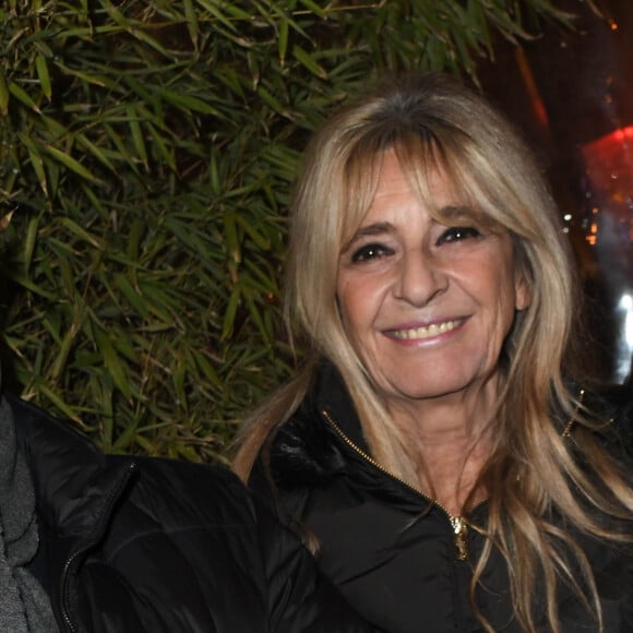 Exclusif - Prix spécial - Daniel Russo et sa femme Lucie - People à la générale du spectacle "Vive la vie" au théâtre Gaité-Montparnasse à Paris le 20 janvier 2020. © Coadic Guirec/Bestimage 