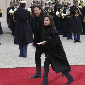 Depuis ils sont devenus parents de Gabriel Joseph
Tina Arena et Vincent - Dîner d'Etat en l'honneur du gouverneur australien Peter Cosgrove au palais de l'Elysée à Paris, le 26 avril 2016. © Alain Guizard/Bestimage
