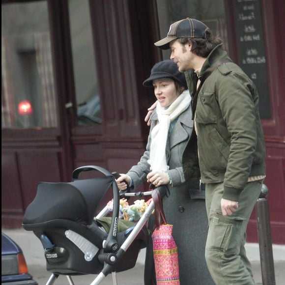 C'est Patrick Fiori qui les a présentés
Tina Arena et son compagnon en janvier 2006.