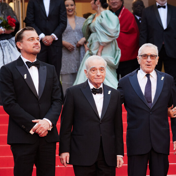 Tapis rouge mythique au Festival de Cannes ce samedi avec Leonardo DiCaprio, Martin Scorsese et Robert de Niro !
Leonardo DiCaprio, Martin Scorsese et Robert de Niro - Montée des marches du film " Killers of the flower moon " lors du 76ème Festival International du Film de Cannes, au Palais des Festivals à Cannes. © Jacovides-Moreau / Bestimage